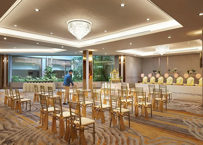 Amari Don Muang Airport Hotel 5*